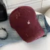 Boné de Baseball Desgastado com Bordado de Letras Retro Americano para Mulheres 2025 Nova Marca de Moda de Rua Aba Alargada Boné de Pato