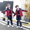 Uniforme escolar para estudiantes de primaria y secundaria traje ropa de clase para niños primavera, otoño e invierno deportes chaqueta exterior de tres piezas jardín de infantes Ropa de jardín