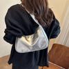 Atacado Estilo Minimalista Japonês Bolsa de Mão Dumpling Bolsa Feminina 2025 Verão Nova Bolsa de Ombro de Luxo Leve Moderna Versátil Bolsa de Axila