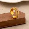 Anillo de la Riqueza con Flor Tridimensional de Calabaza Estilo Antiguo de Lujo Ligero Vintage Moda Gama Alta Nicho Anillo de Pareja para Mujeres