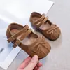 Zapatos de Princesa Elegantes para Niñas Primavera/Otoño 2026 Gamuza Moño Suela Suave Doble Hebilla Versátiles Cómodos Zapatos Planos para Bebé