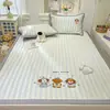 Conjunto de Três Peças de Tapete Refrescante de Seda Gelada Macia, Fresco e Simples, Dobrável e Lavável à Máquina para o Verão, Adequado para Dormitório de Estudante, Tapete Individual de Rattan, Fofo