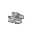 Tênis Feminino 2026 Novo Verão Sapatos Infantis Sapatos de Malha Sapatos de Treino Alemães Crianças Maiores Sapatos de Malha Respirável Estilo Fino de Primavera