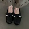 Edición Lan Gui~Otoño 2026 Zapatos de Entrenamiento de Ballet Cuadrados de Cuero Genuino para Mujer, Zapatos Planos Casuales Vintage con Cordones y Plisados