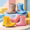 Dopamina Estilo Multi-Desenho Em Estoque Meio da Panturrilha Crianças Grandes Crianças do Ensino Fundamental Galochas Botas de Água Antiderrapante Leve Dropshipping