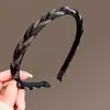 Nova Faixa de Cabelo da Moda com Toque de Luxo, Acessório Antiderrapante para Cabelo Feminino, Adequada para Topete Alto, Lavar o Rosto e Estilo Vintage