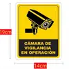 Espanha Proíbe Estacionar em Frente à Garagem, e Há uma Placa de Advertência Indicando que Há Tráfego Entrando e Saindo da Garagem
