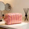 Nueva Bolsa de Cosméticos de Gran Capacidad para Viajes Transfronterizos, Bolsa para Productos de Cuidado de la Piel, Diseño Portátil, Bolsa para Guardar Labiales, Bolsa Rayada para Mujer