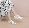 Sandalias Versátiles Elegantes de PVC para Mujer con Correas de Velcro, Adecuadas para Madres y Enfermeras, Sandalias Planas para el Hogar y el Exterior, Pantuflas de Suela Suave