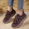 Decoración de Cuentas de Madera Retro Zapatos de Mujer Flyknit Invierno Más Terciopelo Suela Gruesa Zapatos de Madre Suela Suave Zapatos Casuales Suministro Directo de Fábrica