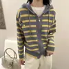 Cárdigan Suéter de Punto Rayado para Mujer de Otoño con un Diseño Único y de Alta Gama, Chaqueta Top Nuevo Estilo 2025