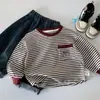 Camiseta de Manga Longa Infantil Maibao 2026 Outono Nova Listrada com Gola Redonda Pulôver Camisa Básica Classe a Infantil