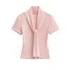 Camiseta feminina de verão 2025, design simples, estilo echarpe, justa, casual, com amarração frontal, efeito em camadas, top elegante e minimalista, atacado