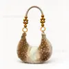 Bolsa de Mão Transfronteiriça Nova de Pele Sintética com Contas Formato Meia-Lua Retrô Bolsa Feminina de Pelúcia Moda Ombro Único Transversal Bolsa Dumpling