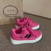 Zapatillas Deportivas para Estudiantes Versátiles que Aumentan la Altura Suela Gruesa Zapatos Blancos para Mujer 2026 Nuevos Populares Ligeros Retro Casual Zapatos Deportivos