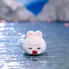 Paisaje en miniatura, creativo y lindo, con una escena de aguas termales con figuritas de gato, perro, cerdo y pato - Decoraciones y accesorios para casa de muñecas DIY
