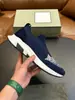 Tênis slip-on masculino com cabedal em malha fly-knit e painéis em couro camurça, decoração em formato de estrela e solas grossas, TF transfronteiriço
