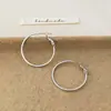 Pendientes Geométricos Versátiles Minimalistas Europeos y Americanos para el Viaje Diario, Ligeramente Lujosos y de Moda con un Toque de Alta Gama, Pendientes de Diseño Único y Personalizado