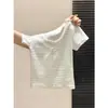 Camisa Base Abotonada de Cuello Semiabierto para Mujer, Camiseta Rayada en Contraste Azul y Blanco Estilo Veraniego Ins, Talla Petite, Hombros Normales Mangas Cortas