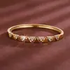 Pulseras Geométricas de Triángulo Incrustadas con Circonita de Venta Caliente Transfronteriza Europea y Americana para Mujeres, Pulseras de Gama Alta y Exquisitas, Venta Directa de Fabricantes