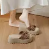 Sandalias de moda estilo hada 2026 de alta gama para mujer, pantuflas de suela gruesa para verano, adecuadas para combinar con faldas, estilo nuevo