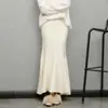 Saia de tricô off-white de cintura alta para mulheres, novo estilo coreano outono/inverno 2026, saia longa sereia emagrecedora