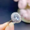 Venta al por mayor de fábrica explosiones anillo natural de acuamarina incrustación de plata S925 piedra principal 5x 7 venta caliente en Europa y Estados Unidos una generación de cabello