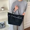Bolso Tote Estilo Nuevo Bolso de Hombro Único Casual Moda Simple Transfronterizo Estilo Europeo y Americano Bolso de Mano para Mujer Otoño e Invierno Gran Capacidad Versátil