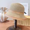 Chapéu de Bolas Trançadas Coloridas Estilo Japonês Chapéu de Palha com Proteção Solar de Verão para Mulheres Chapéu de Bacia Pendurado em Cor Contrastante Chapéu de Pescador Versátil Chapéu de Sol
