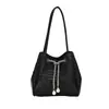 Nuevo Bolso de Noche Transfronterizo 2025 Moda para Mujer Elegante Bolso Cubo Tejido con Cadena Bolso Cruzado