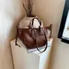 2024 Bolso de Ala Suave de PU Nuevo de Corea del Sur Bolso de Mano de Alto Sentido de Gran Capacidad para Mujeres que Van al Trabajo