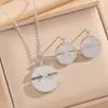 Collar Redondo Transversal Europeo y Americano para Mujer Diseño de Lujo Ligero Cadena para Clavícula Pendientes Set de Joyería Diseño Coreano