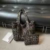 Bolso de Gran Capacidad para Viajes Casuales Nuevo Popular para Mujer Estampado de Leopardo Bolso de Hombro para Mujer Bolso Tote Retro Simple