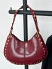 Bolso de Hombro de Personalidad con Remaches Retro Verano 2025 Nuevo Bolso de Mano Elegante Bolso de Axila Bolso Cubo Casual de Gran Capacidad