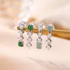 Brincos Assimétricos em Prata de Lei S925 Yiluyin com Jade Água Azul e Jade Verde, Apresentando um Design Prateado Levemente Luxuoso e Moderno