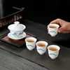 Porcelana Blanca de Dehua 1 Tapa de Tazón 4 Tazas Juego de Té Kung Fu Taza de Té de Cerámica para el Hogar Tapa de Tazón Set en Caja de Regalo Regalo Festivo