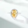 Anel de Prata Esterlina S925 para Mulheres, Formato de Pera, Totalmente Cravejado com Zircônia de Alto Carbono, Anel de Diamante de Corte Radiante Corte Flor de Gelo