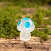 Miniadornos luminosos de simulación de hongos pequeños, microbonsái para paisajismo, decoración de manos para teléfono móvil.