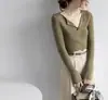 Camisa de base de tricô com gola V vermelha de Ano Novo e Natal para mulheres outono e inverno nova quente roupa íntima estilo puro desejo camiseta de manga comprida suéter