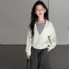Ropa de Otoño para Niñas 2026 Nueva Moda Estilo Coreano Top de Cuello en V Falso Dos Piezas y Pantalones Cortos para Niños Mayores