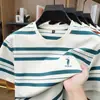 Camiseta de Manga Corta para Hombre con Cuello Redondo, Teñida en Hilo, de Marca de Alta Gama, Primavera 2026, Bordada, Versátil, Suministro Directo del Fabricante