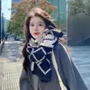 Bufanda de Cuadros Estilo Coreano para Mujer, Bufanda de Lana Tejida Cálida Versátil de Invierno con un Toque de Lujo, Estilo Navideño de Cachemira Sintética Amigable para Estudiantes