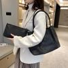 Bolso tejido de alta gama transfronterizo para mujer, nuevo bolso de hombro tipo bandolera para mujer, bolsos vintage europeos y americanos al por mayor, 2022
