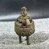 Trípode de Tres Patas con Dos Orejas Estilo Antiguo con Bestia Mítica León Quemador de Incienso de Cobre Adorno Decoración del Hogar Artesanías Creativas Venta al por Mayor