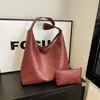 Bolsa Tote Casual Retro de Gran Capacidad para Mujer 2025 Nueva Bolso de Hombro de Moda Simple con Patrón Tejido de Gama Alta