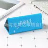 Fabricantes de cajas de gafas plegables triangulares portátiles personalizadas al por mayor para estudiantes hombres y mujeres, estilo coreano pequeño, fresco, lindo, personalidad creativa