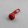 Fivela de porta pintada em cores de doce com pingente de chaveiro de sino Acessório de decoração DIY para mochila chave do carro