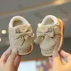 Zapatos para Bebé y Niño Pequeño de Suela Blanda, Primavera y Otoño Antideslizantes y Anti-Pateo Lindos Zapatos para Bebé que Gritan Velcro Bailarinas para Niña Venta al por Mayor