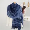 Pañuelo de Cabeza de Rayón Tie-Dye de Gran Venta Malasio e Indonesio, Popular en el Sudeste Asiático, Bufanda Larga de Bloque de Color Dopamina de Tamaño Grande para Mujeres