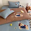 Conjunto de Capa de Cama Bordada com Toalha Nairi de Bolinhas Fofas, Conjunto de Quatro Peças, Capa de Colcha de Uma Peça, Conjunto de Roupa de Cama de Três Peças